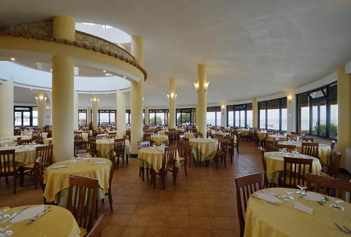 Villaggio Torre Ruffa Robinson