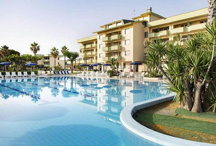 Hotel Village Paradise