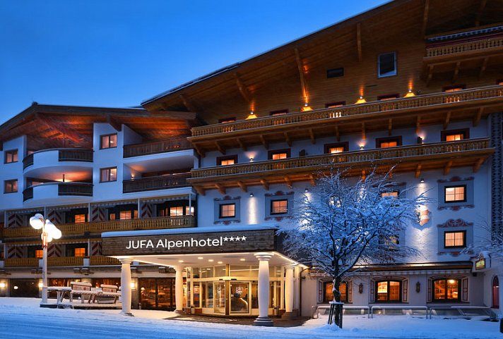 JUFA Alpenhotel Saalbach