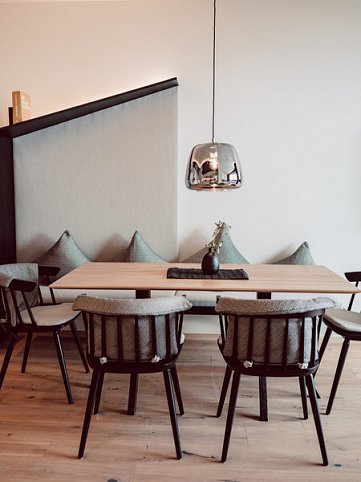 JoAnn suites & apart