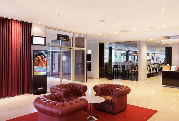 Meriton Grand Conference & Spa Hotel