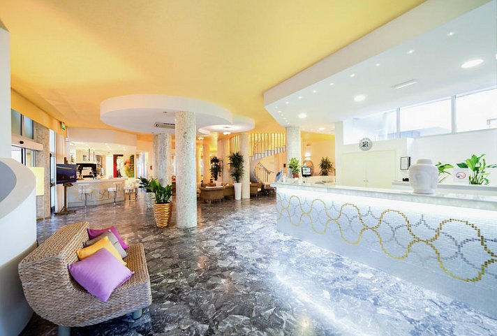 American Hotel