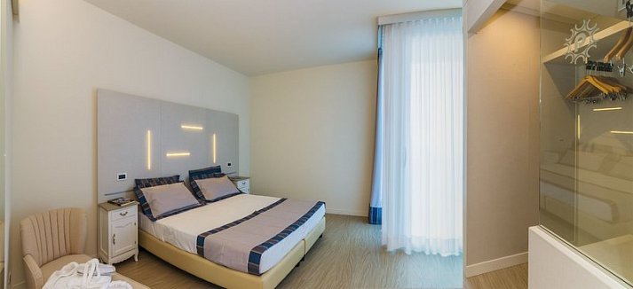 Panoramic