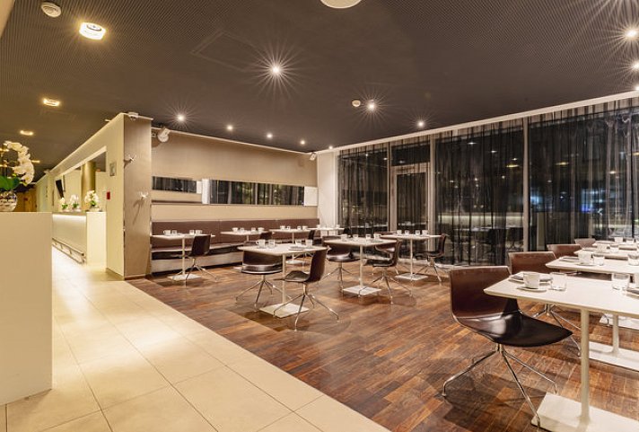 Roomz Hotel Vienna Gasometer
