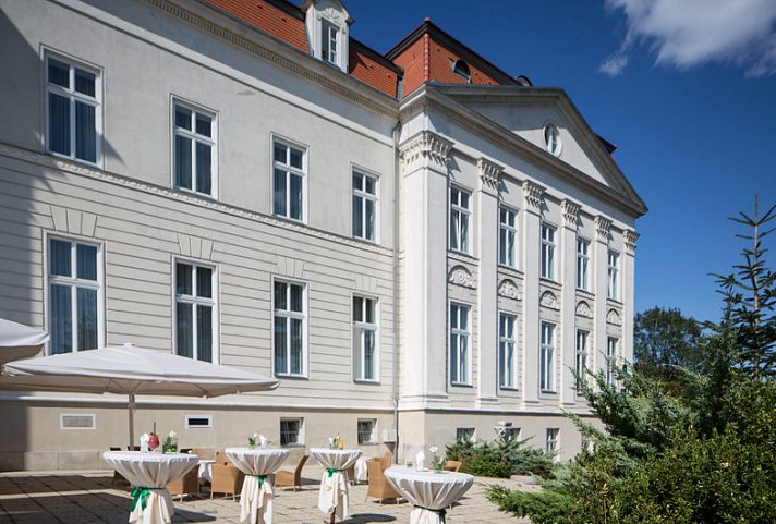 Austria Trend Schloss Wilhelminenberg