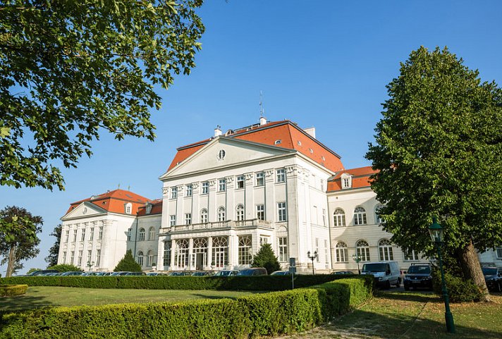 Austria Trend Schloss Wilhelminenberg