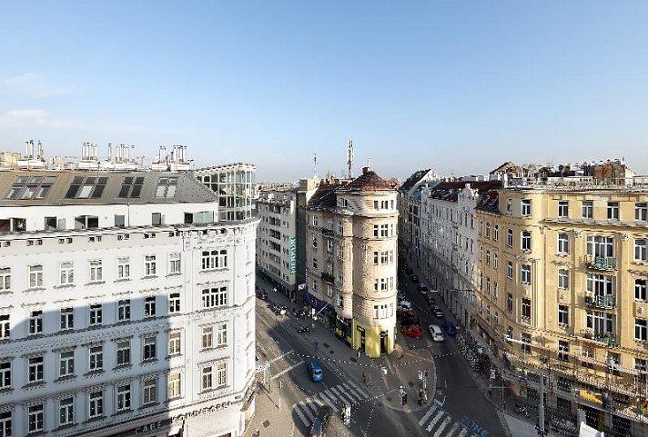 Eurostars Embassy