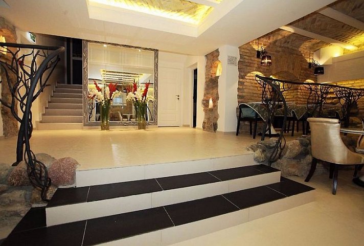 Moon Garden Art Hotel