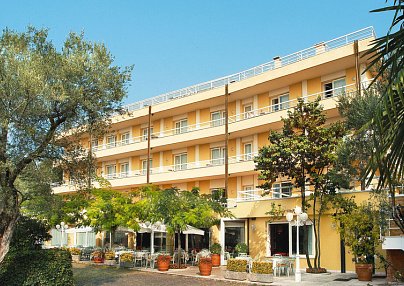 Hotel Internazionale Torri del Benaco