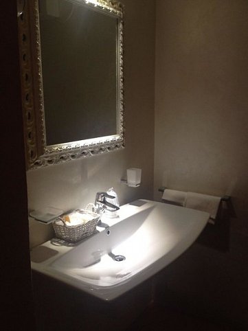 Alessi Hotel