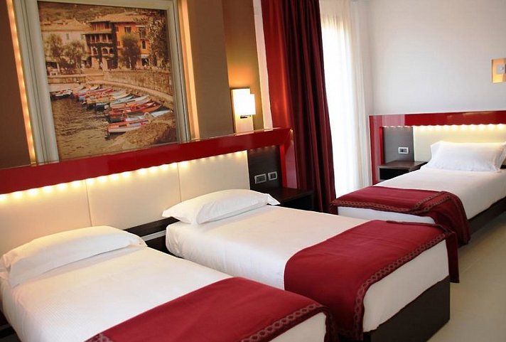 Kairos Garda Hotel