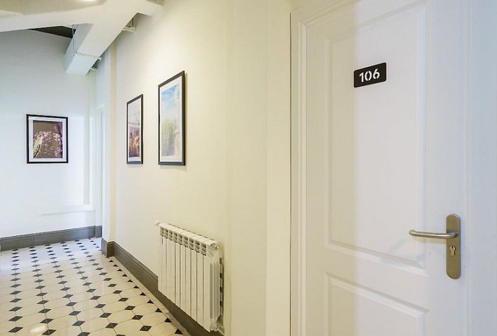La Perla Granada Suites