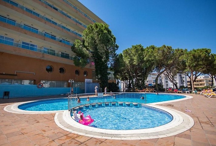 Rentalmar Blue Beach Apartments