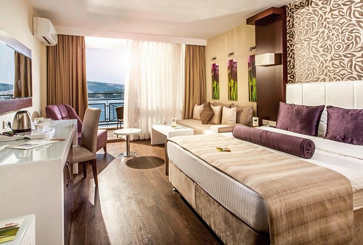 Tusan Beach Resort - Wohnbeispiel Doppelzimmer Deluxe Meerblick