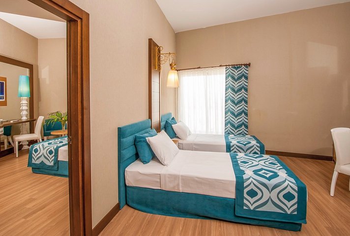 Dream World Resort & Spa - Wohnbeispiel Familienzimmer Landblick (Zimmercodierung FBL)