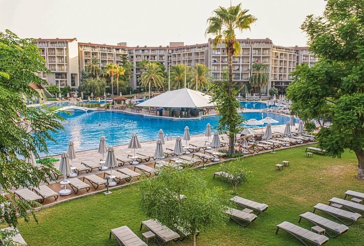 Arum Barut Collection