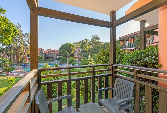 Limak Limra Hotel & Resort - Beispiel Balkon Doppelzimmer Meer- und Poolseite (Zimmercodierungen DBV & DC2)
