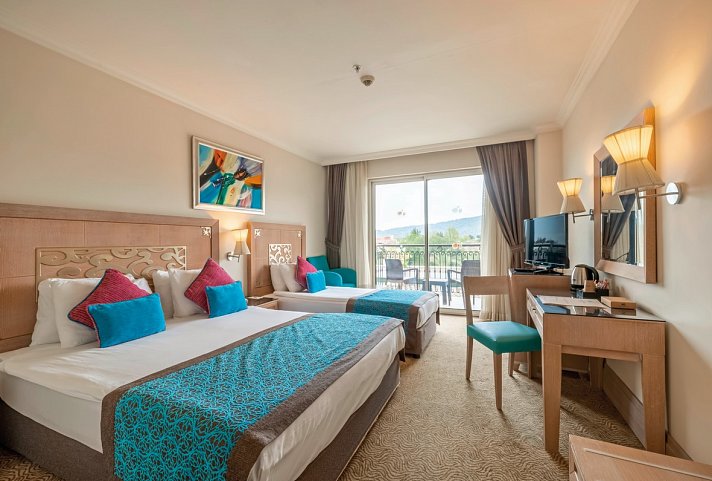 Crystal De Luxe Comfort Collection - Wohnbeispiel Doppelzimmer seitl. Meerblick (Zimmercodierungen DBN & DCN)