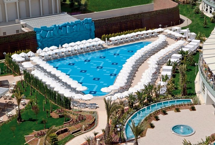 Delphin Imperial