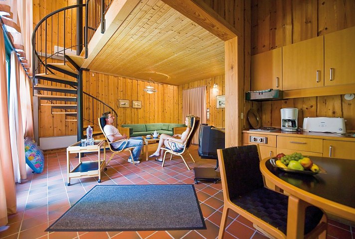 Club Tihany Bungalók - Wohnbeispiel Bungalow Atrium (Zimmercodierung BB2)