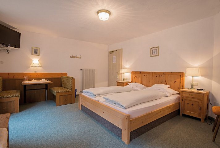 Alpenland - Wohnbeispiel Doppelzimmer Nordbalkon (Zimmercodierung DB1)
