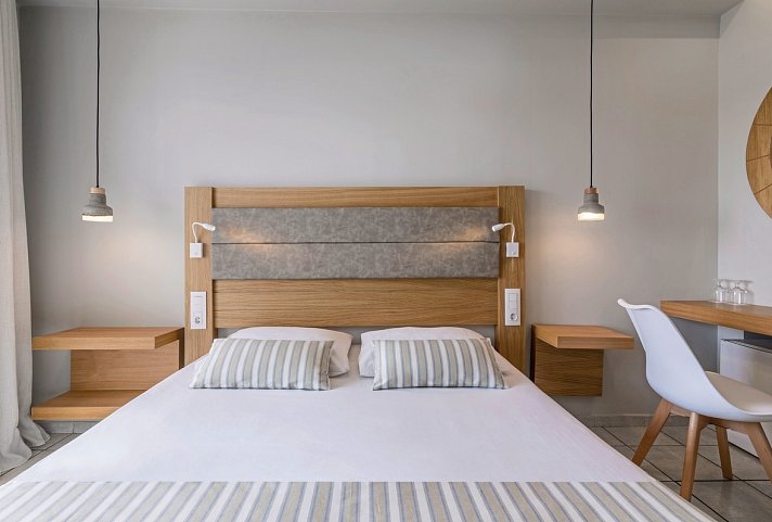 Marilena Sea View Hotel - Wohnbeispiel Doppelzimmer Meerblick (Zimmercodierung DBM)