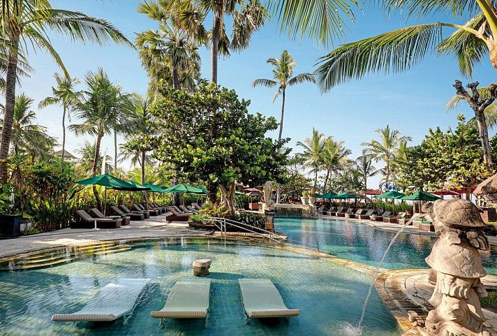 Legian Beach Hotel