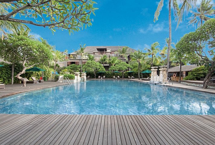 Legian Beach Hotel