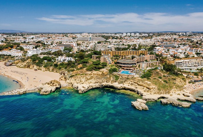 Auramar Beach Resort