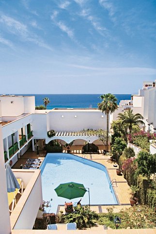 Aparthotel Esquinzo Y Monte del Mar