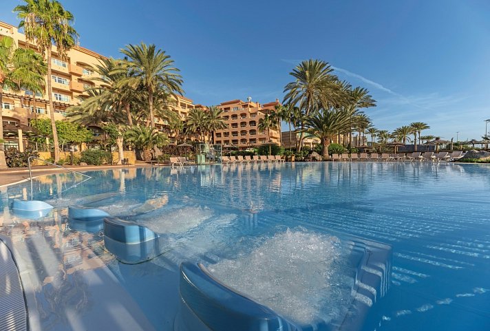 Elba Sara Beach & Golf Resort