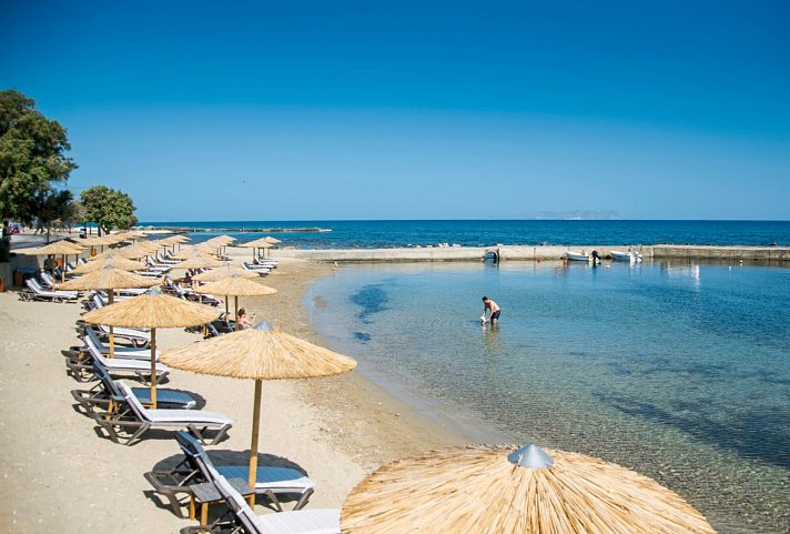 Senseana Sea Side Resort & Spa