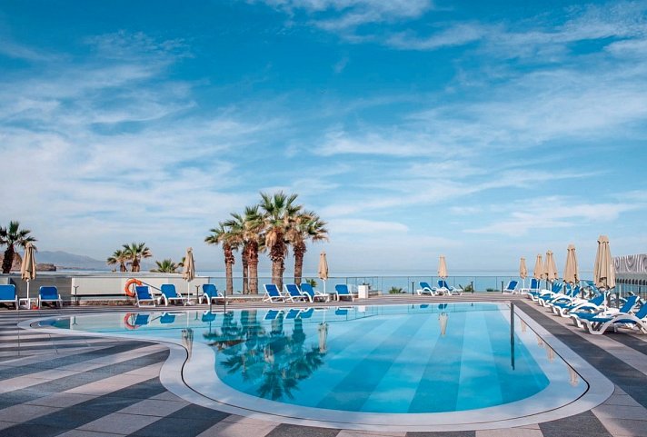Arina Beach Resort