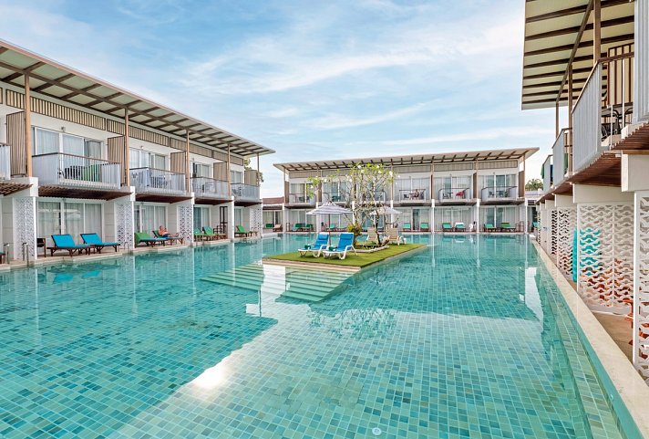 The Briza Beach Resort Khao Lak