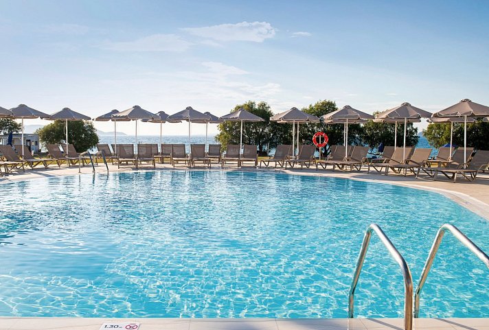 Aeolos Beach Hotel