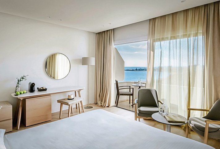 Alion Beach Hotel - Wohnbeispiel Doppelzimmer seitl. Meerblick (Zimmercodierung DBN)