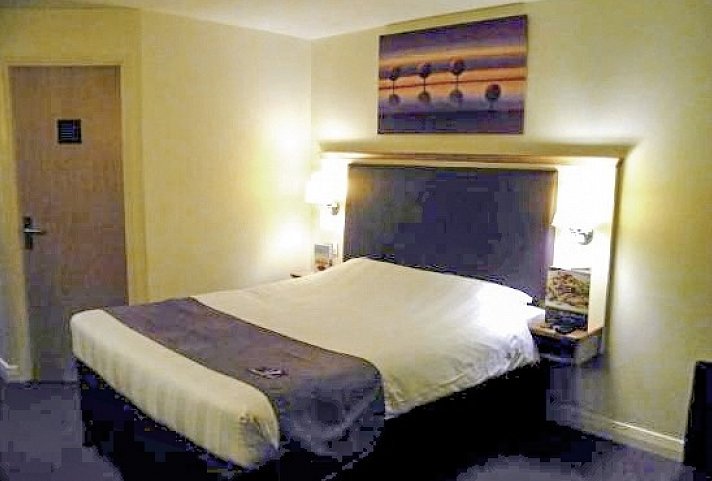Premier Inn Wimbledon South