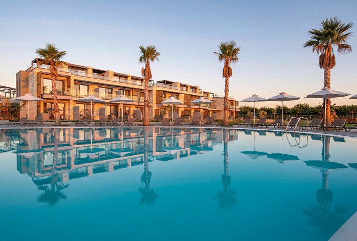 Portes Lithos Luxury Resort