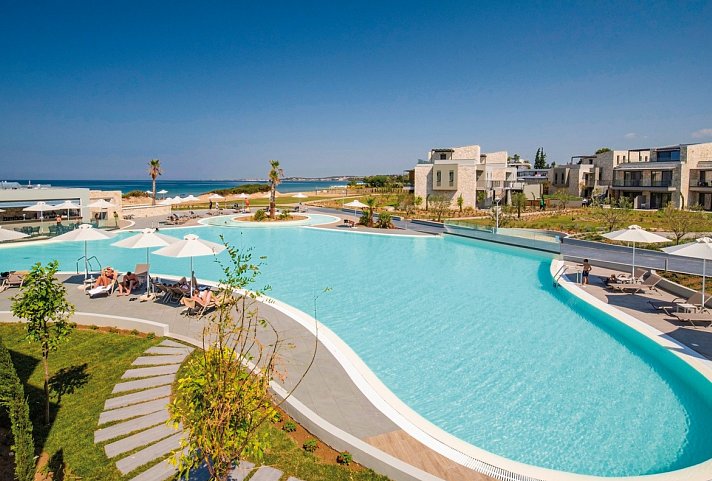 Portes Lithos Luxury Resort