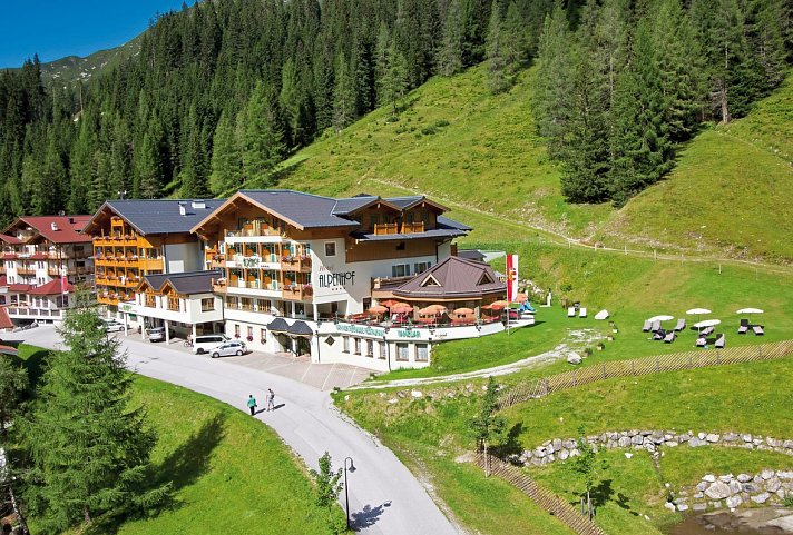 MAGIC MOUNTAINS Hotel Alpenhof