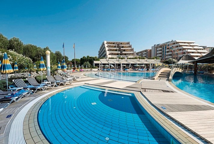 Savoy Beach Hotel & Thermal SPA