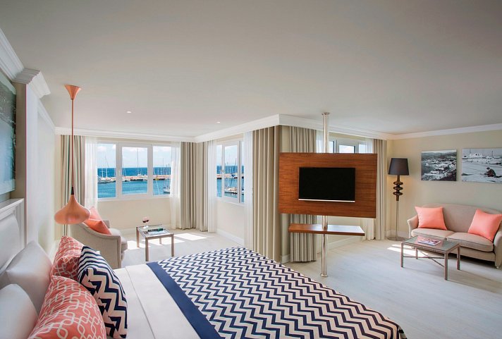 Paloma Marina Suites