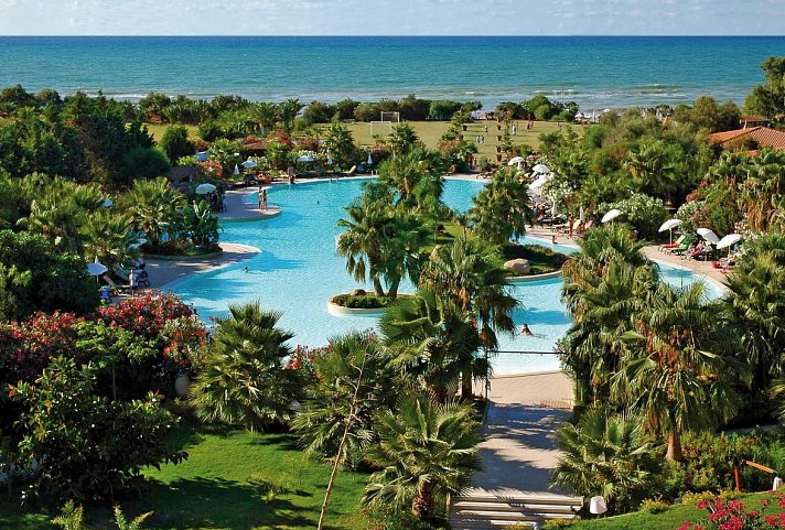 Acacia Resort