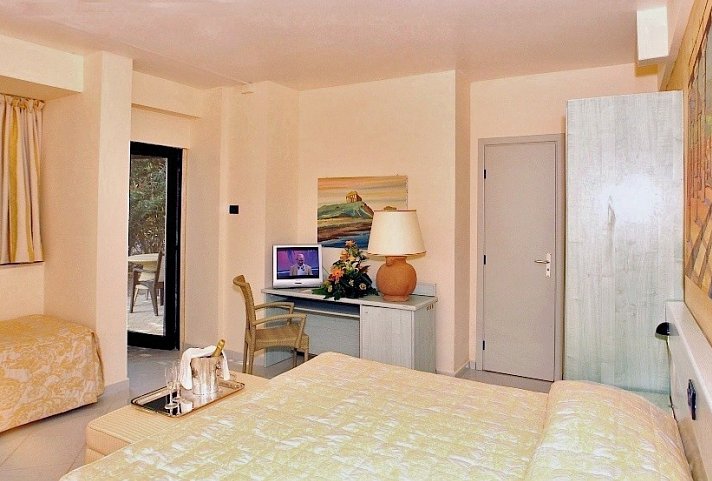 Acacia Resort