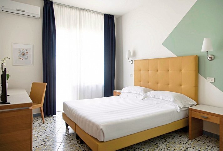 Grand Hotel