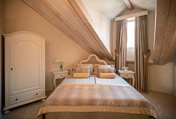 Heritage Hotel Life Palace