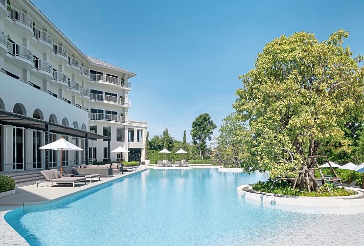 Cross Pattaya Pratamnak