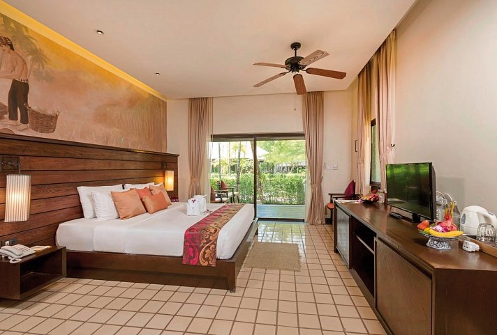 Khaolak Wanaburee Resort