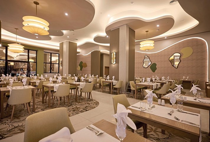 RIU Palace Aquarelle