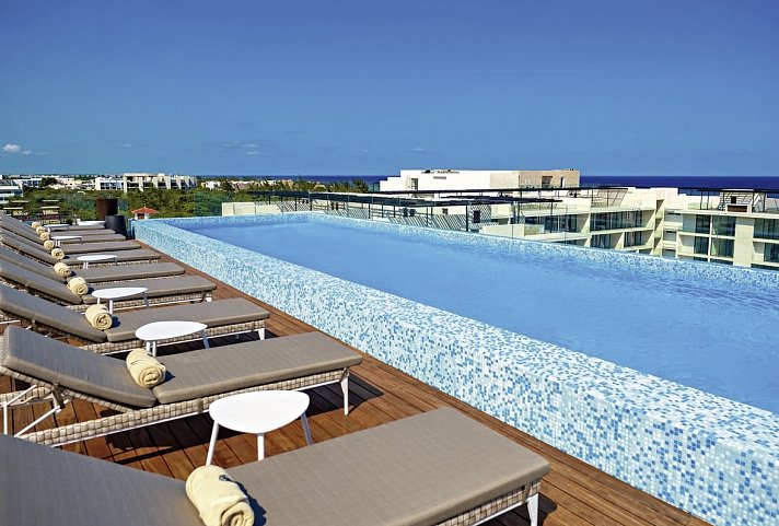 The Reef 28